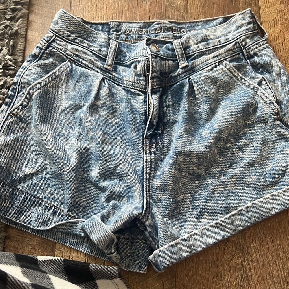 american eagle mom shorts
